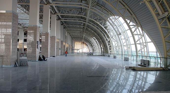 Diyarbakır Havalimanı yeni terminal binası hizmete açılıyor Diyarbakır Havalimanı yeni terminal binası hizmete açılıyor
