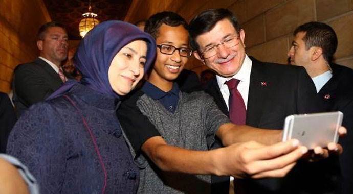 Ahmed seçimini Katar'dan yana kullandı Ahmed seçimini Katar'dan yana kullandı