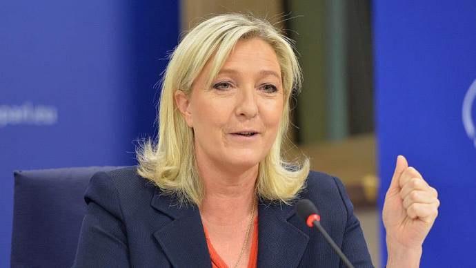 Irkçı lider Le Pen Müslümanlara hakaretten yargılandı
Irkçı lider Le Pen Müslümanlara hakaretten yargılandı