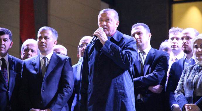 Erdoğan&#039;dan Avrupa&#039;ya: Teröre silah sizden gidiyor...