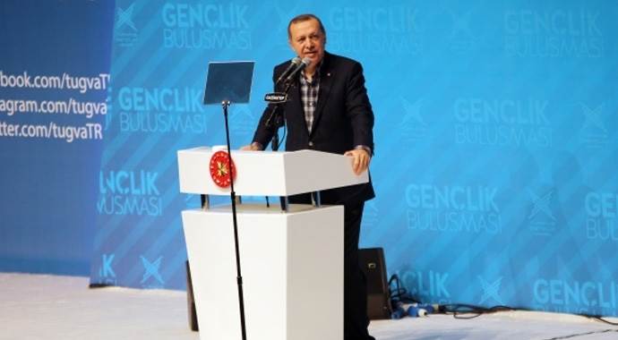 Erdoğan&#039;dan Coşkun&#039;a plaket