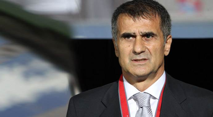 Lider Beşiktaş'ta gözler yarınki maça çevrildi Lider Beşiktaş'ta gözler yarınki maça çevrildi