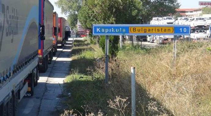 Türkiye Bulgaristan arasında TIR kuyruğu Türkiye Bulgaristan arasında TIR kuyruğu