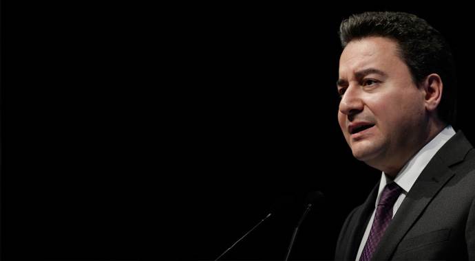 Babacan sessizliğini bozdu!