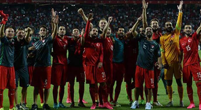 A Milli Futbol Takımı kritik virajda A Milli Futbol Takımı kritik virajda