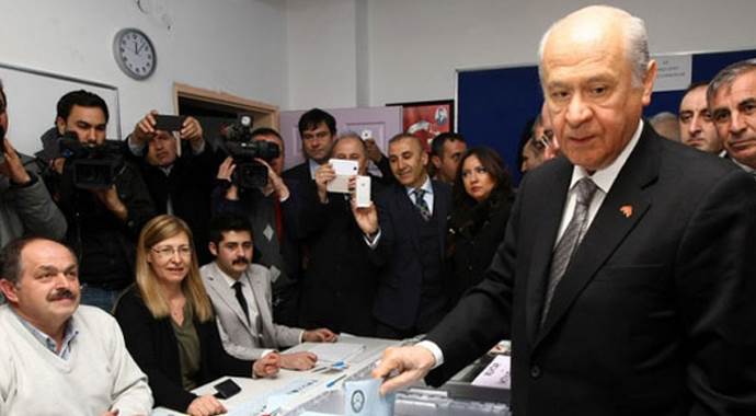 Devlet bahçeli oyunu kullandı