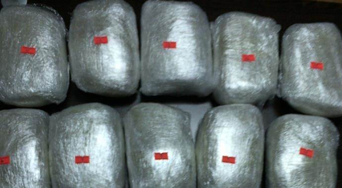 Yolcu otobüsünden kilo kilo eroin yakalandı