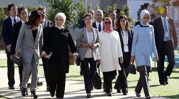 G20 liderlerinin eşleri kültür çadırında