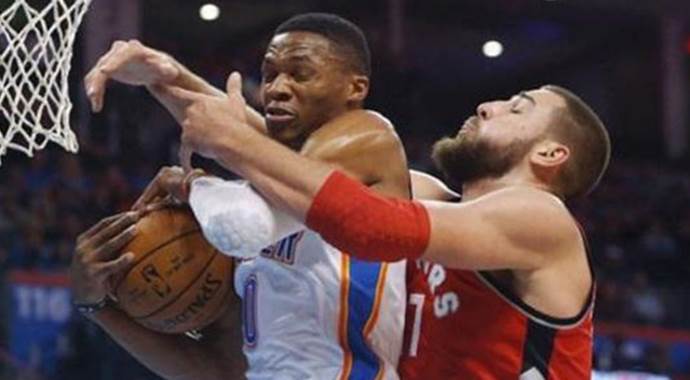 Warriors ve Raptors firesiz
