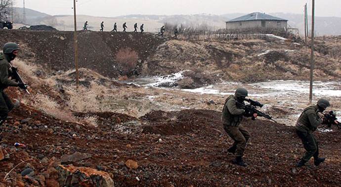 Teröristleri ihbar edenlere ödül
Teröristleri ihbar edenlere ödül
