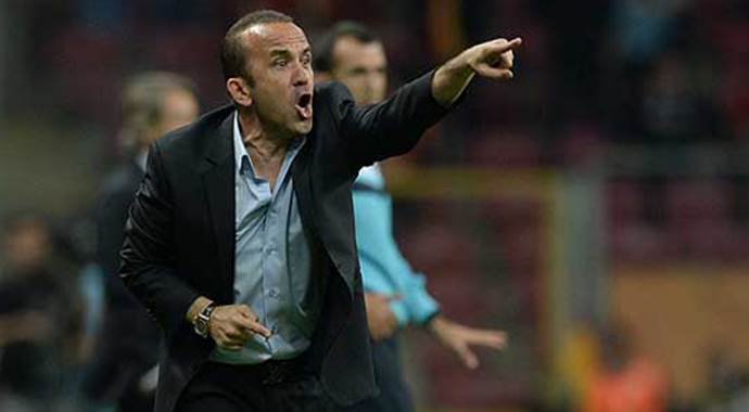 Mehmet Özdilek ilk maçına çıkıyor Mehmet Özdilek ilk maçına çıkıyor
