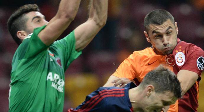 Tek maçta Muslera&#039;yı solladı