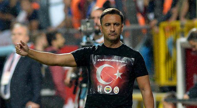 Pereira, Kartal'dan bir adım önde Pereira, Kartal'dan bir adım önde