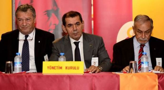 Galatasaray&#039;da 10 yıl sonra bir ilk