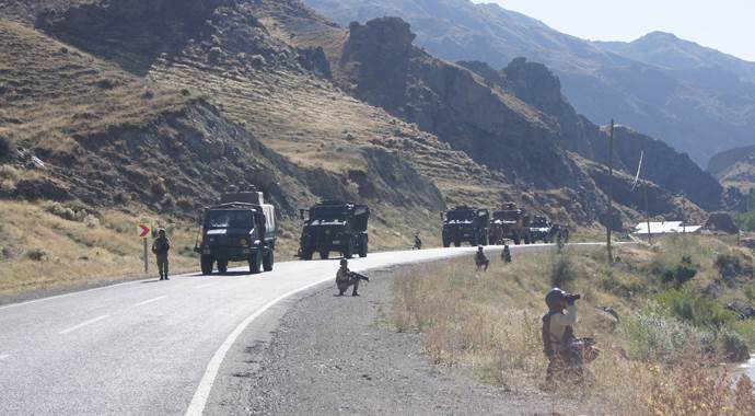 1 Ağustos'ta kapatılmıştı, o yol ulaşıma açıldı! 1 Ağustos'ta kapatılmıştı, o yol ulaşıma açıldı!