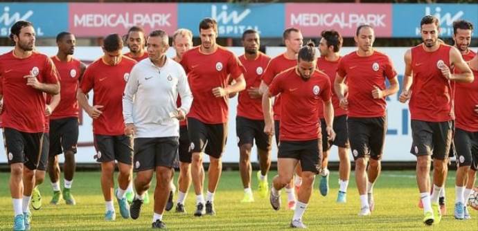 Podolski idmana çıkmadı