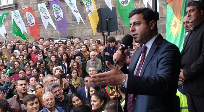 HDP, &#039;Dayanışma Gecesi&#039;ne TRT ve AA&#039;yı almadı!