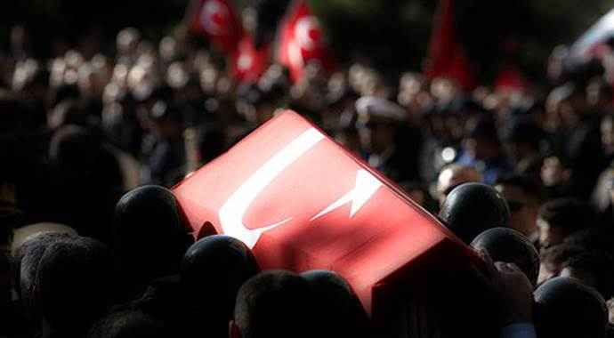 Abdullah Gül'ün korumalığını yapmıştı, şehit oldu! Abdullah Gül'ün korumalığını yapmıştı, şehit oldu!