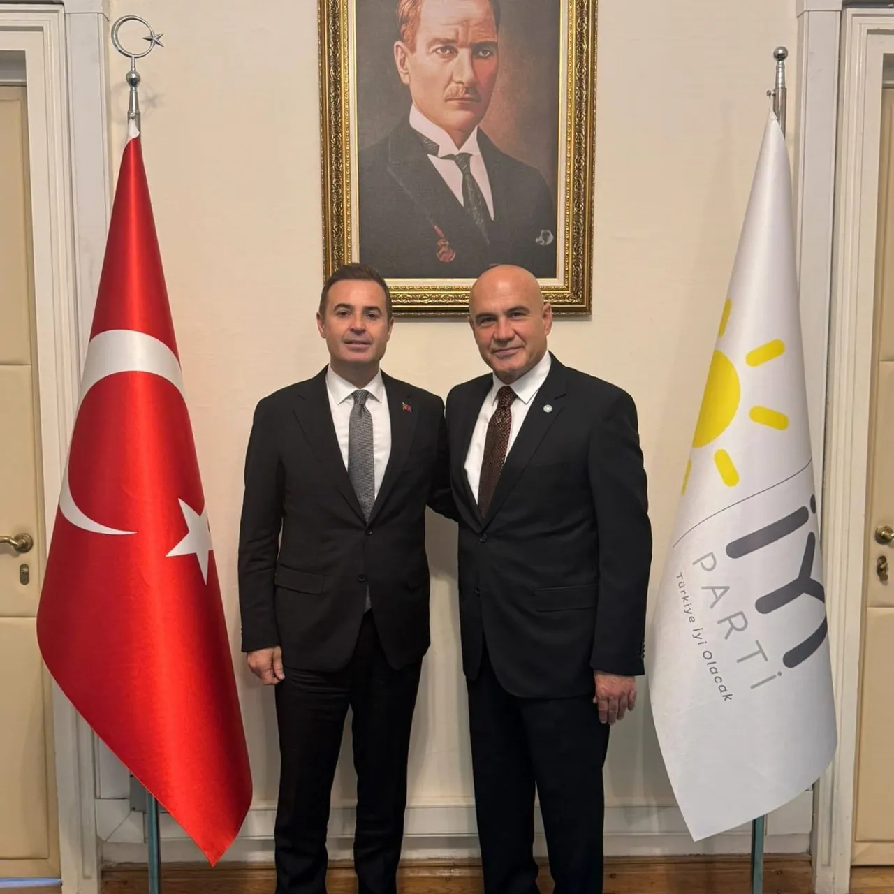 Ahmet Akın, İyi Parti'yi de ziyaret etti