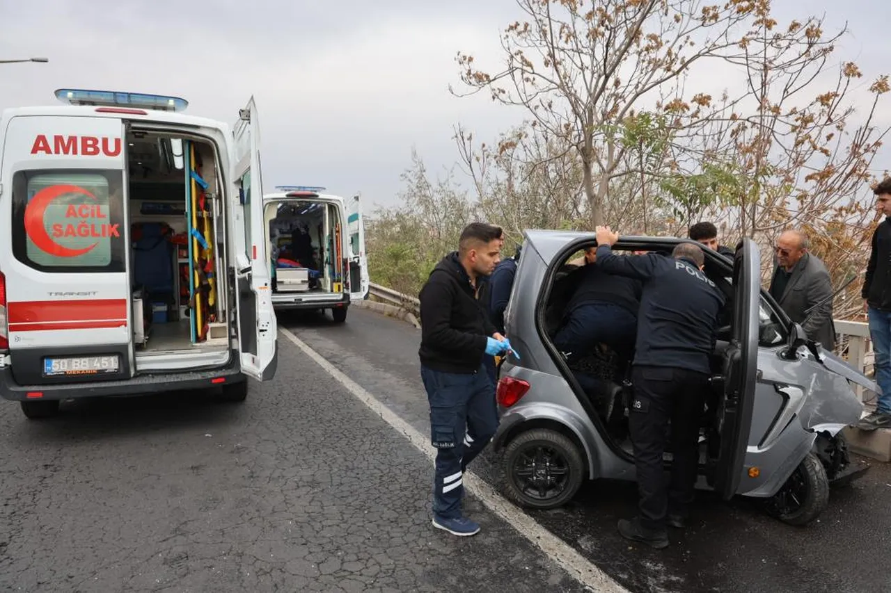 Elektrikli otomobile çarptı, savunması duyanları şoke etti!