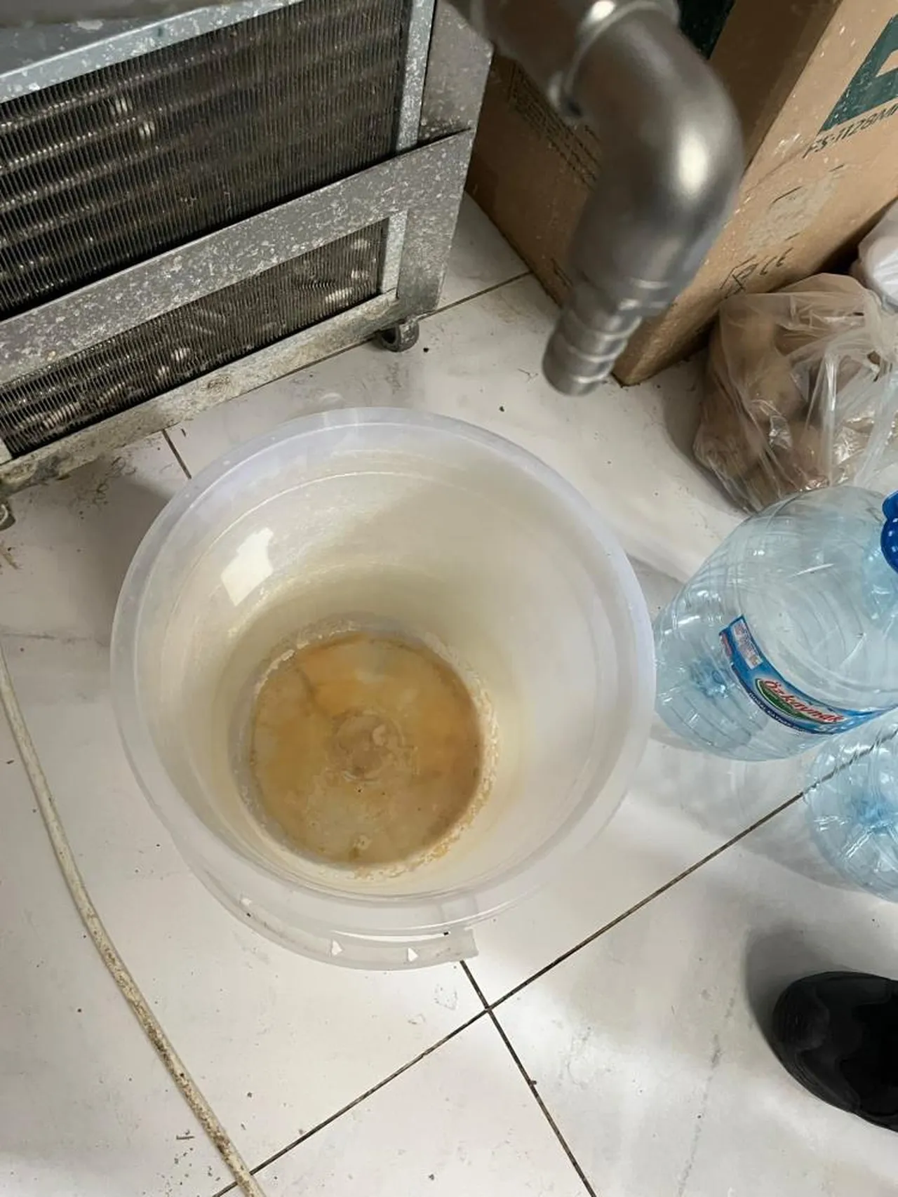 Kasabı denetleyen zabıtalar şaşkına döndü! Temizliğe dair bir şey yok