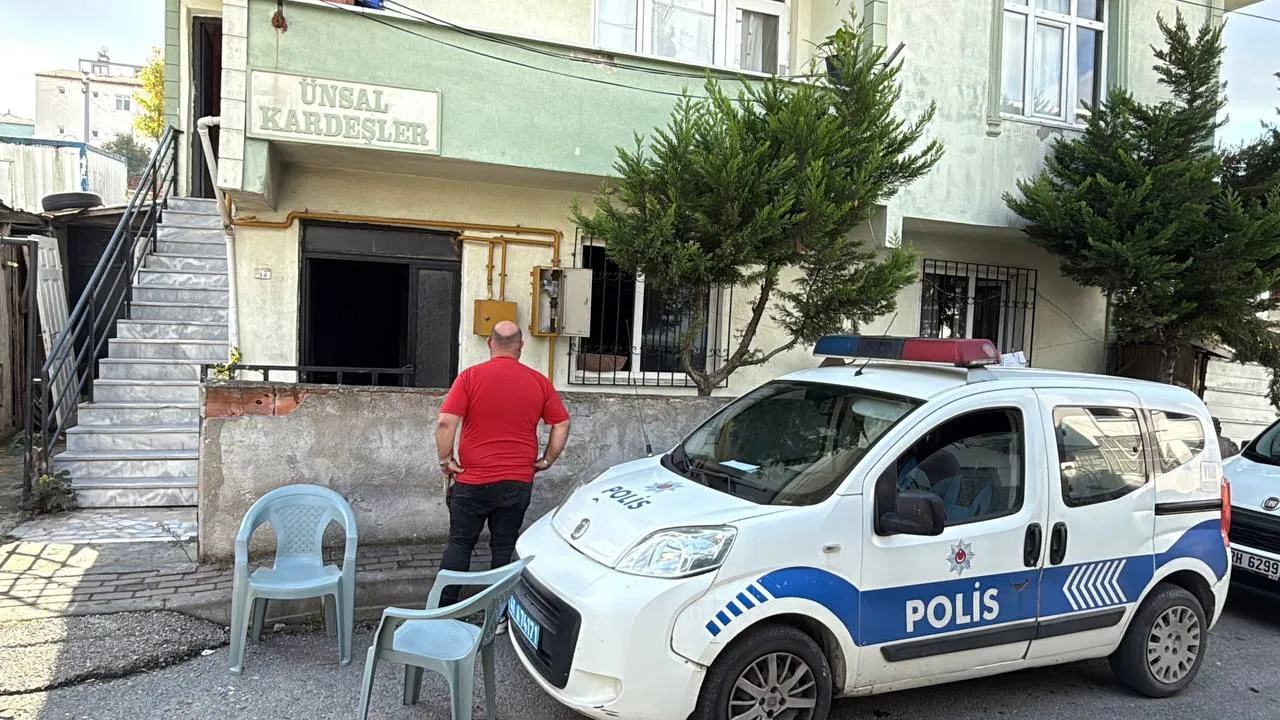 Kocaeli'de yangın çıkan evde dram: 11 aylık bebek öldü, 2 çocuk zehirlendi
