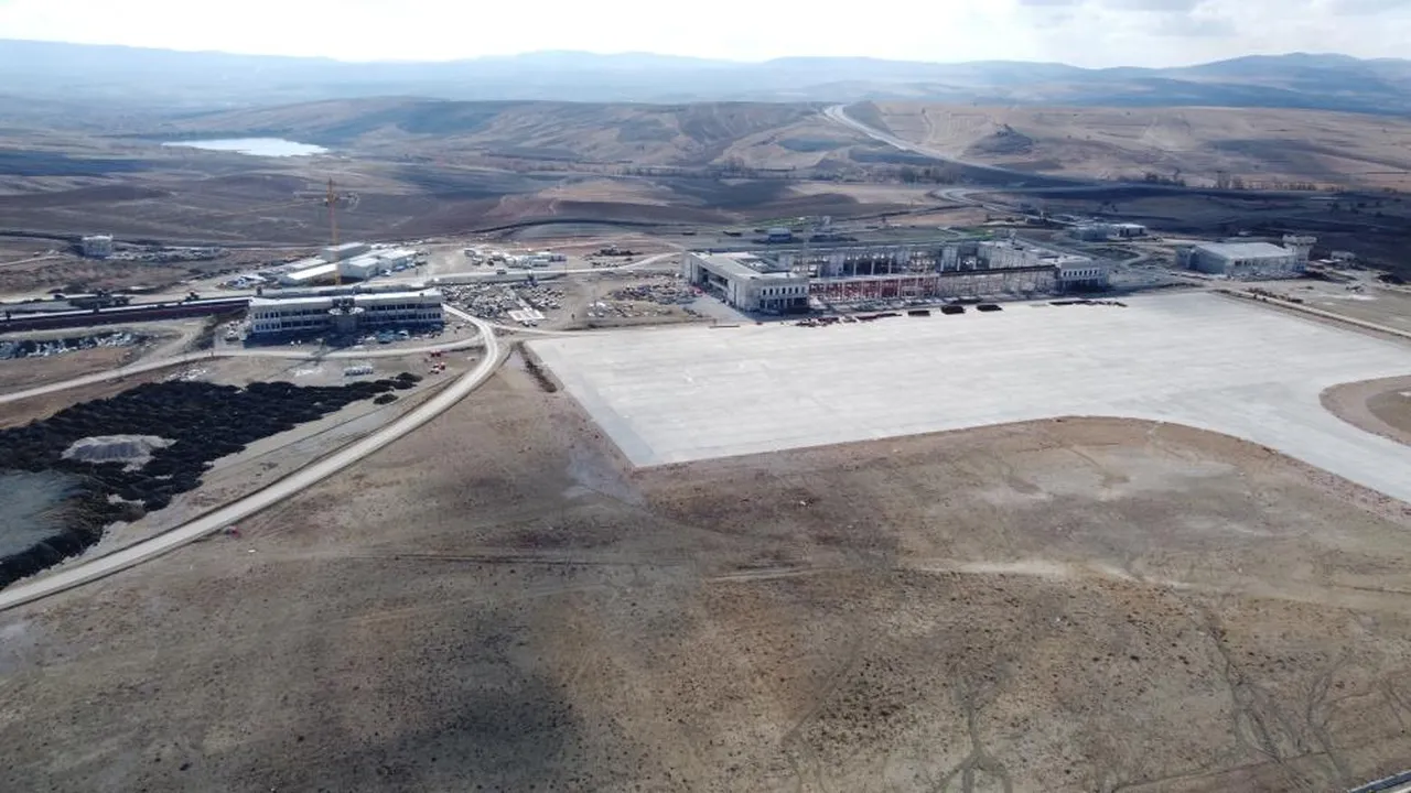 Havalimanı inşaatında havadan çekilen fotoğraf.