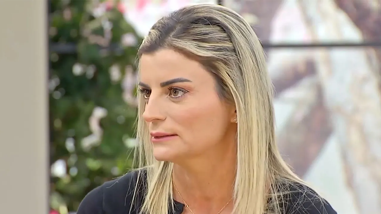 Ece Vahapoğlu kansere yakalandığını açıkladı! “Hayatım tedaviler arasında geçiyor”