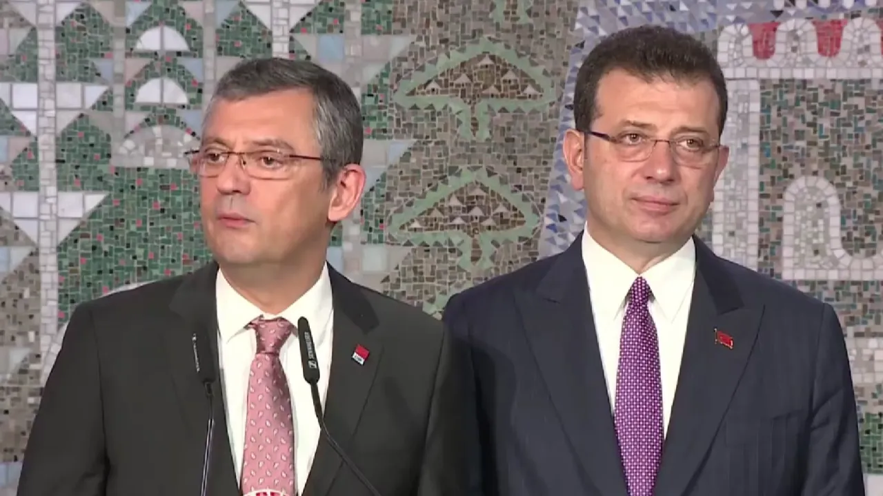 İMAMOĞLU'NU RAFA KALDIRDI!