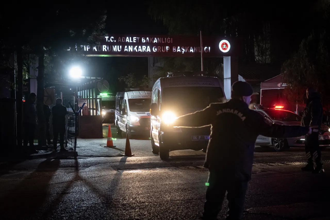 Türkiye şehitlerine ağlıyor! Kahramanlara son görev