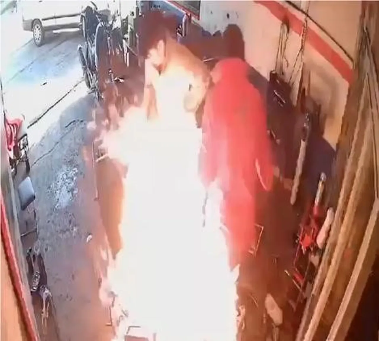 Elazığ'da tamir sırasında yangın