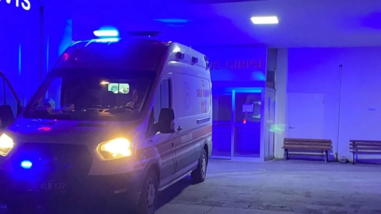 Metrobüs engelli yolcuya çarptı, durumu ağır