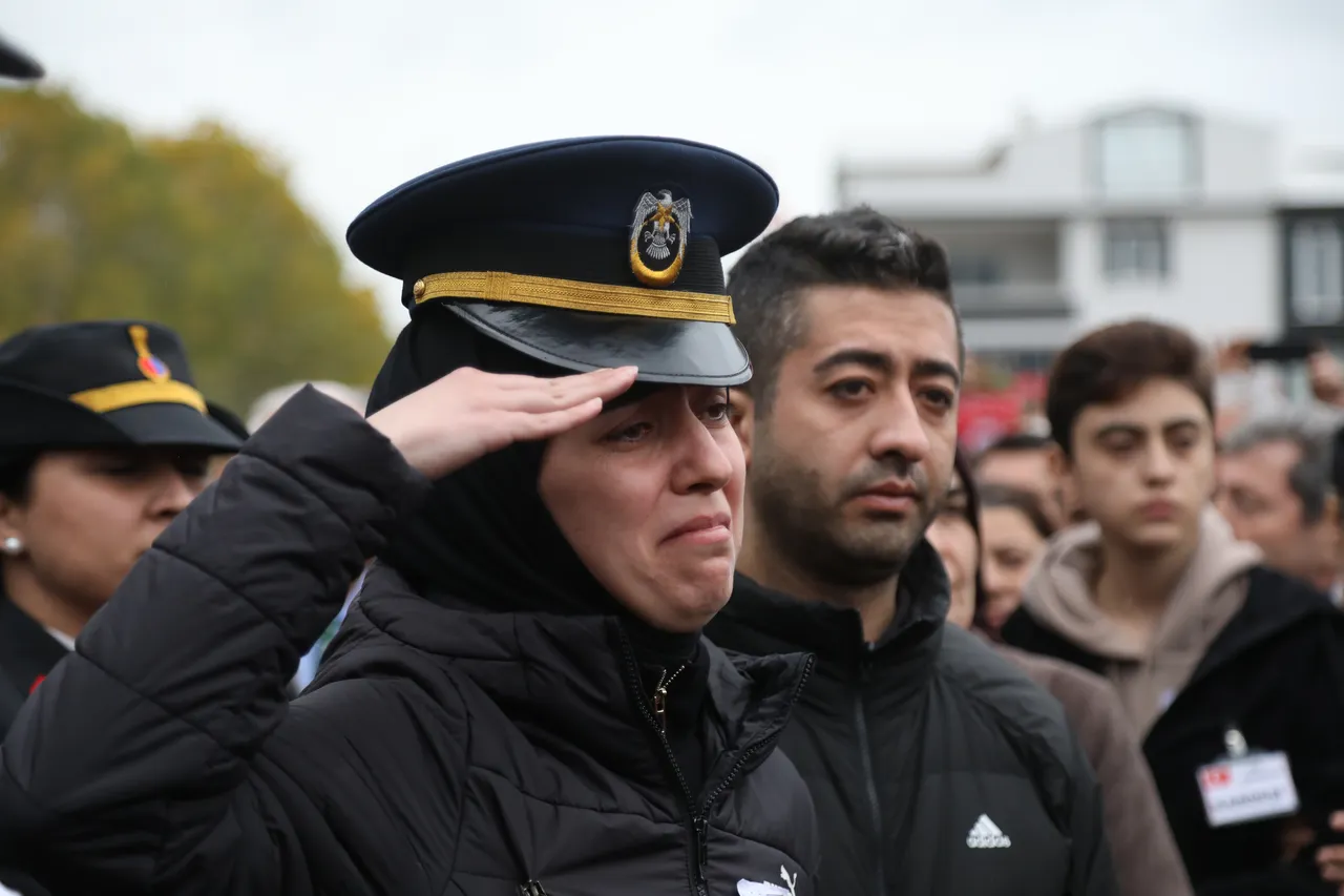 Türkiye şehitlerini uğurladı! Gözyaşları sel oldu