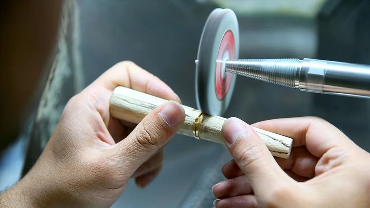 10 bin kişiye iş kapısı! Depremin yıl dönümünde üretim yeniden başlıyor