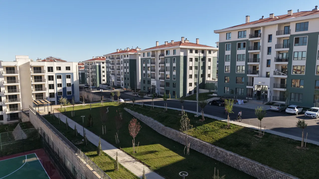 350 bininci konut teslim edildi! Cumhurbaşkanı Erdoğan'dan Adıyaman'da önemli açıklamalar