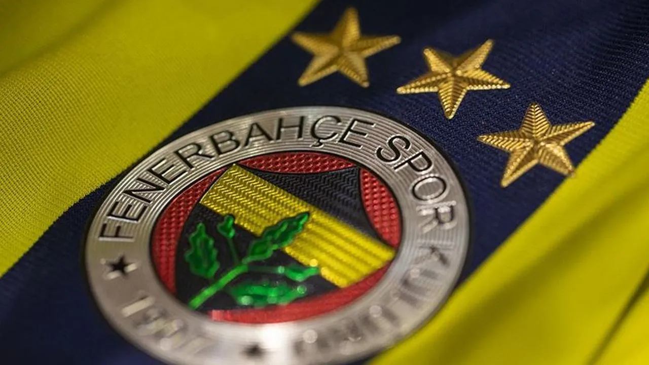 Fenerbahçe'de ayrılık açıklandı: Sevgiyle veda ediyoruz
