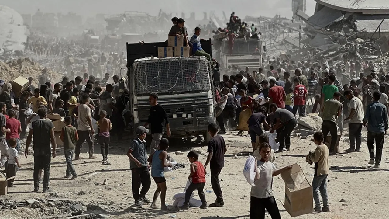 Gazze'ye bir ayda 1.700 ton yardım malzemesi