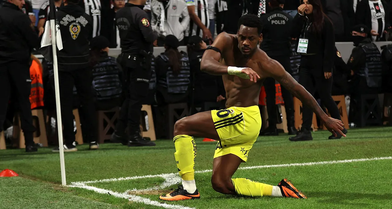 Jhın Duran, Süper Lig'deki ilk derbisinde gol attı