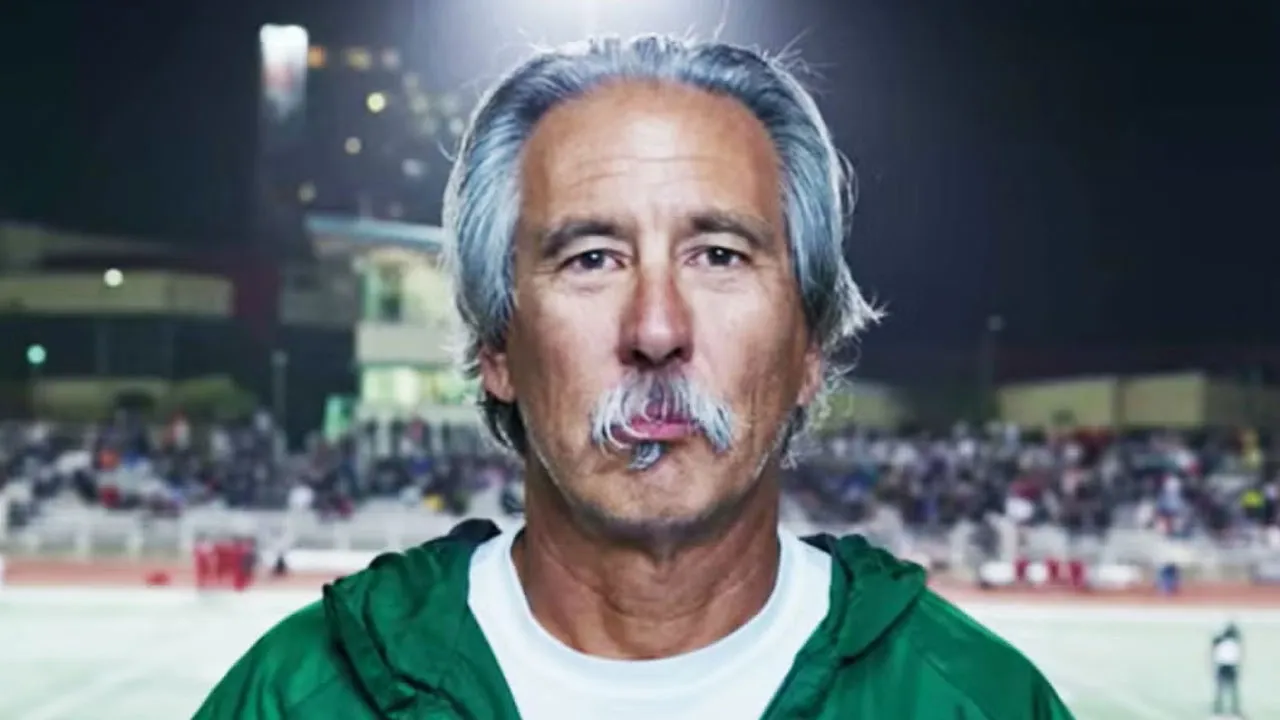 John Beam, hem Skyline Lisesi’nde hem de Laney College’da uzun yıllar antrenörlük yaptı.