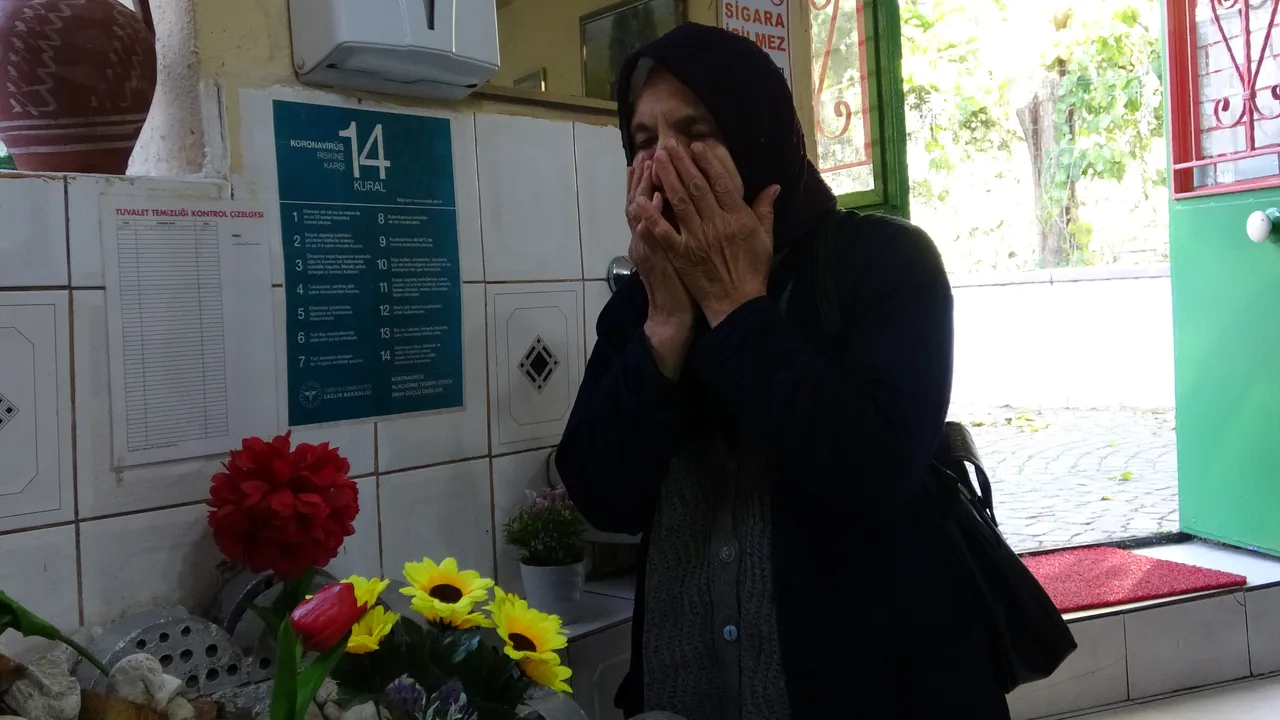 Pide salonunda gizemli mezar! Görenler önce şaşırıyor sonra dua ediyor