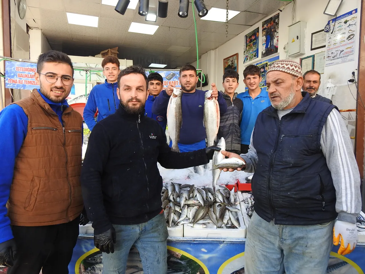 Tezgahta bolluk var: Kilosu 100 liraya düştü, vatandaş akın etti