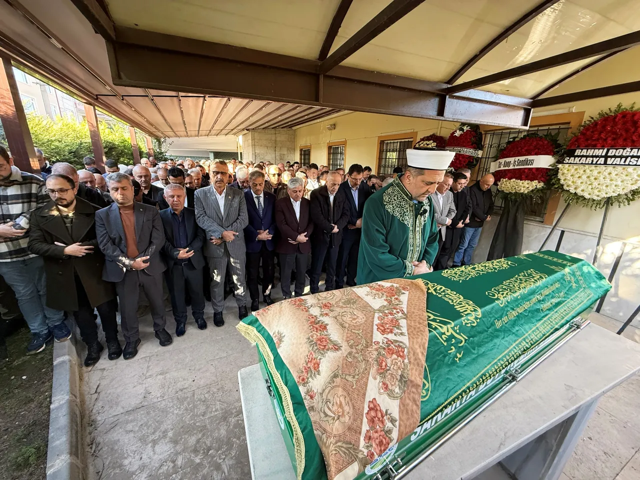 TÜRK-İŞ Başkanı Ergün Atalayın acı günü! Son yolculuğuna uğurlandı