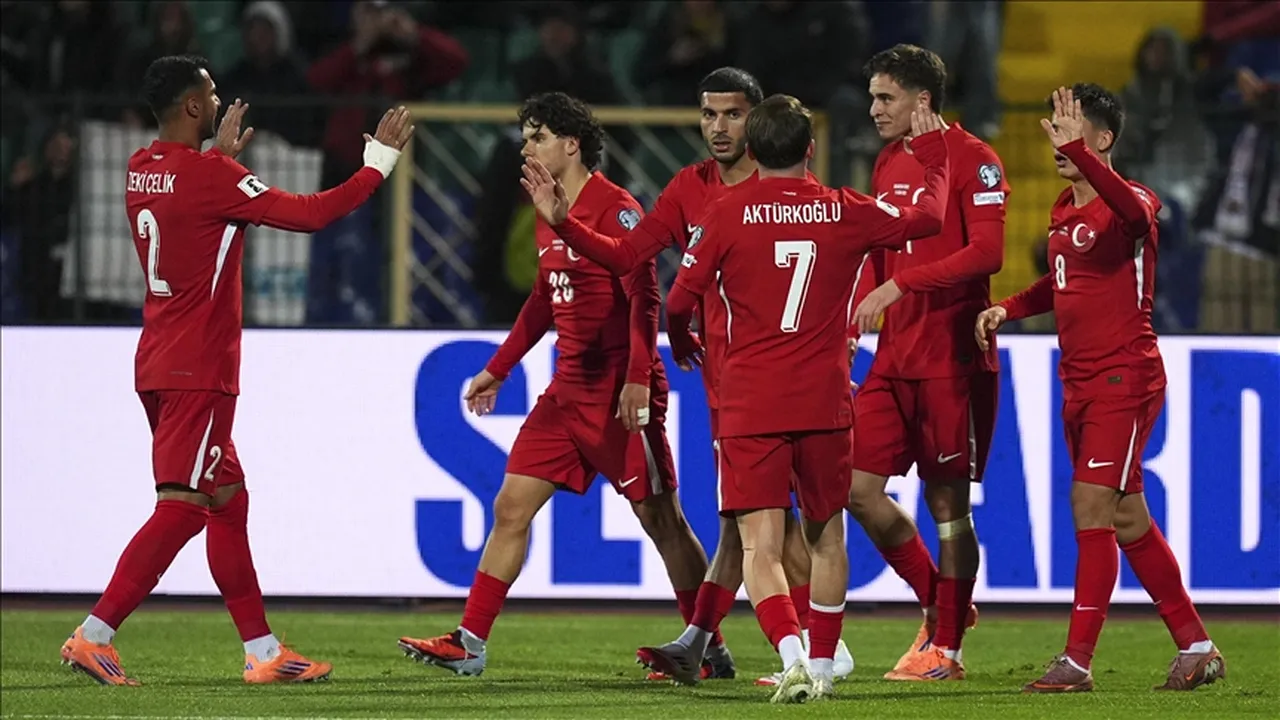 Türkiye 2026 Dünya Kupası'na gitmeyi garantiledi mi?