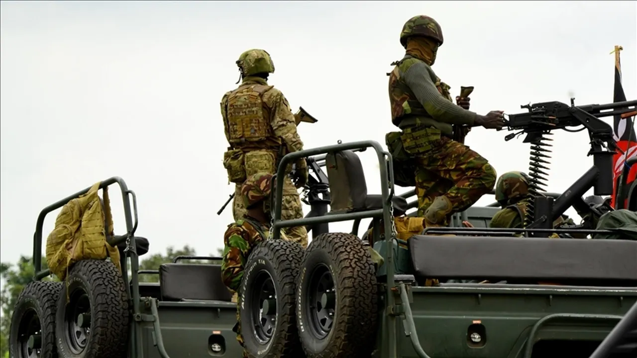 Doha’da imzalanan KDC-M23 deklarasyonu, bölgesel barış açısından önemli bir kilometre taşı olmakla birlikte, yapısal zafiyetler ve taraflar arası derin güvensizlik nedeniyle kırılgan bir zemine oturmakta.