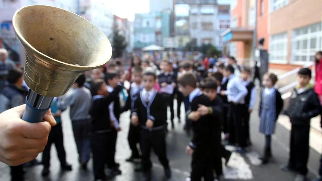 Ara tatil sona eriyor! İlk ders zili yarın çalacak