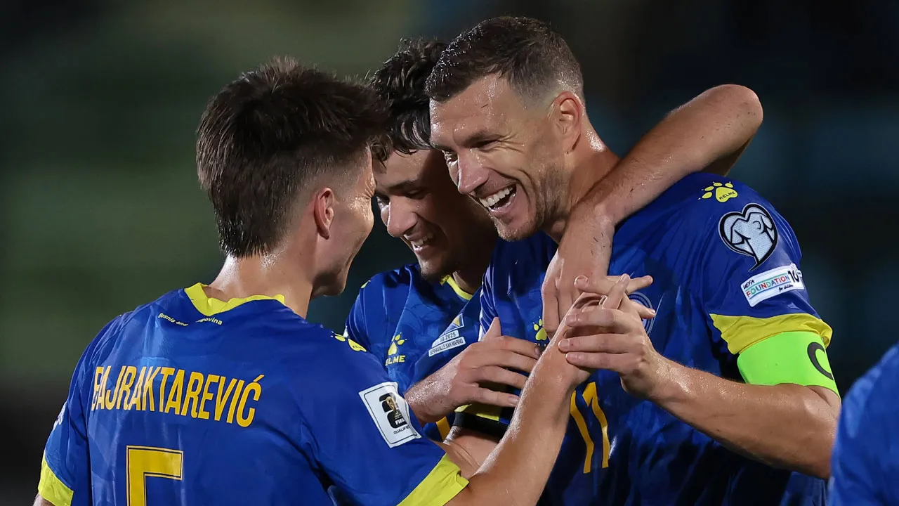 Edin Dzeko attı, Bosna Hersek play-off biletini kaptı