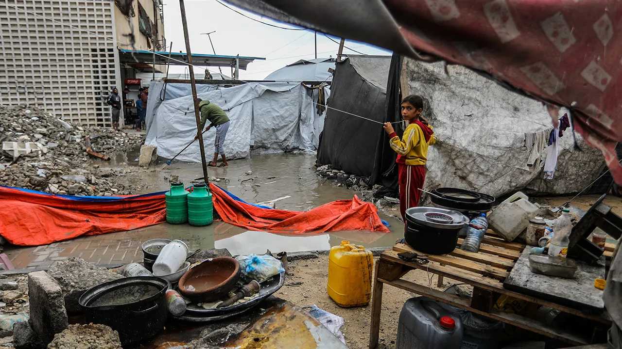 Gazze'de atık sular taşma noktasında! 
