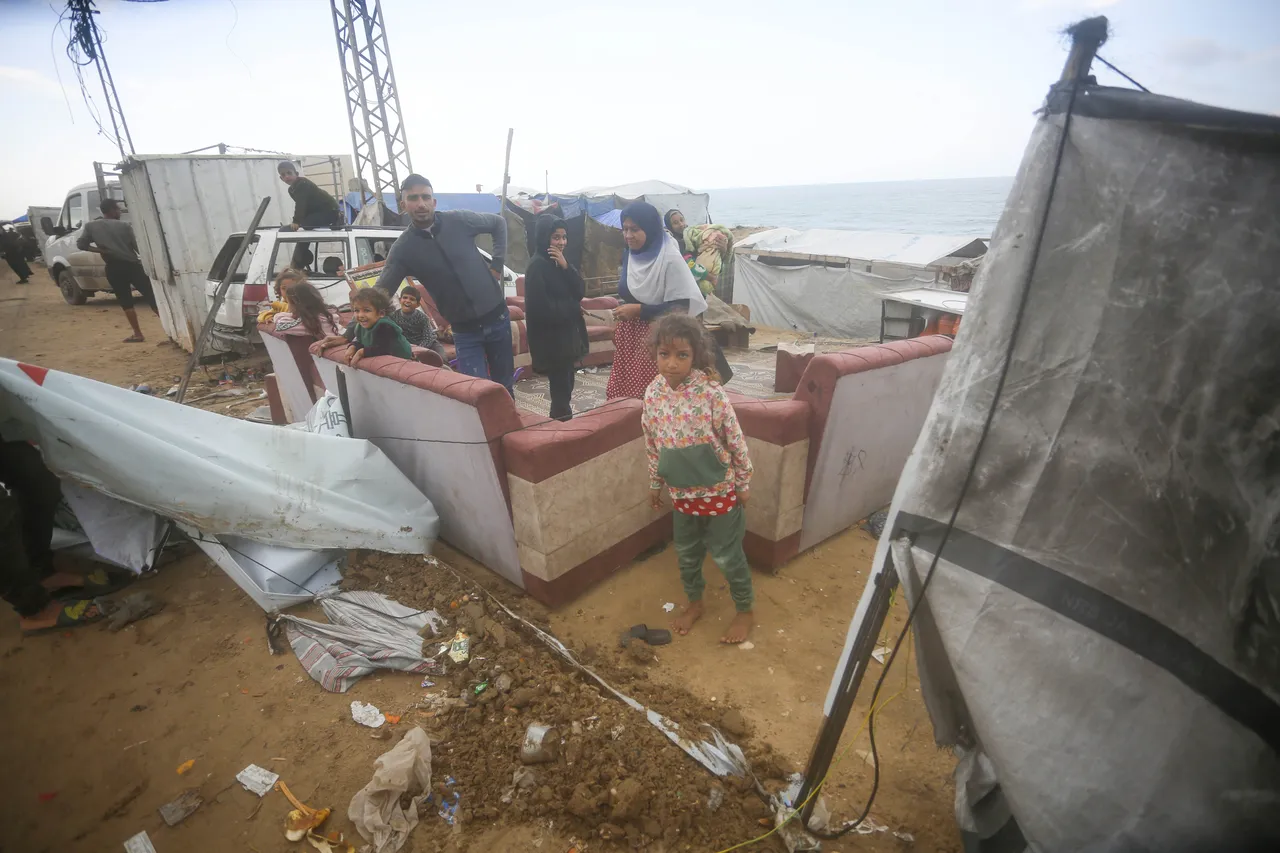 Gazze'de binlerce kişi tehdit altında: Atık sular çadır kentleri yutacak!