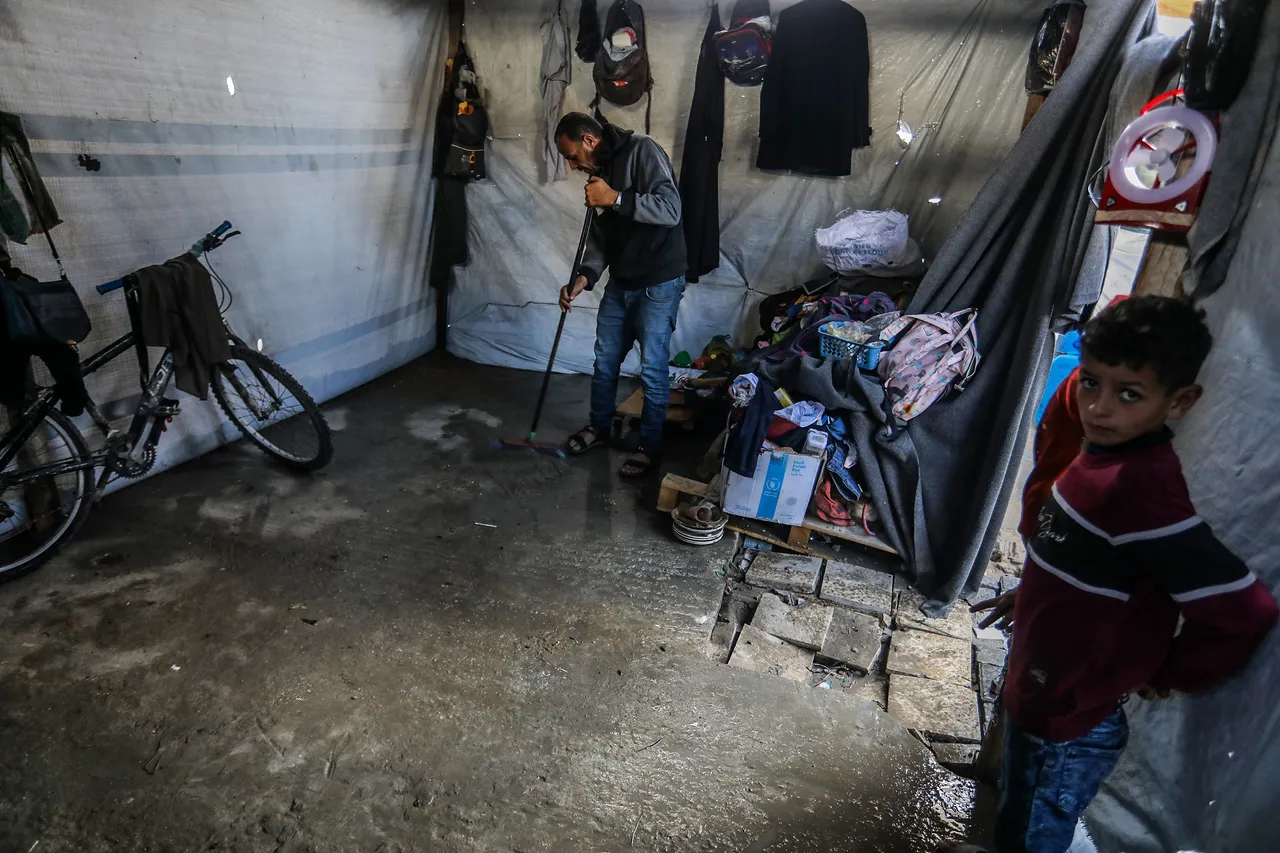 Gazze'de binlerce kişi tehdit altında: Atık sular çadır kentleri yutacak!