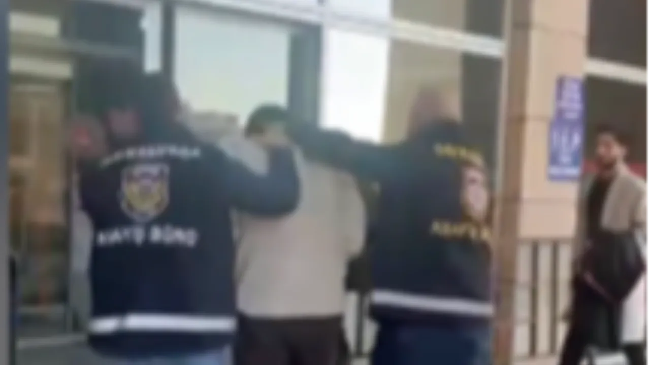 İstanbul Bayrampaşa'da pompalı tüfek dehşeti! 1'i polis 4 kişiyi yaralayan şahıs gözaltında